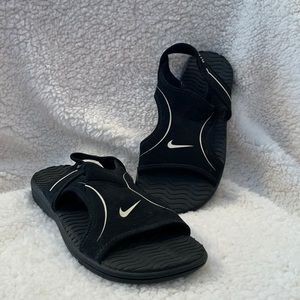 NWOT Little Boys Nike Play Sandals Size 3